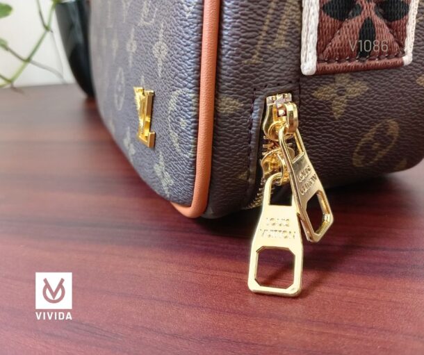 LV Side Bag - V1086 - Image 6
